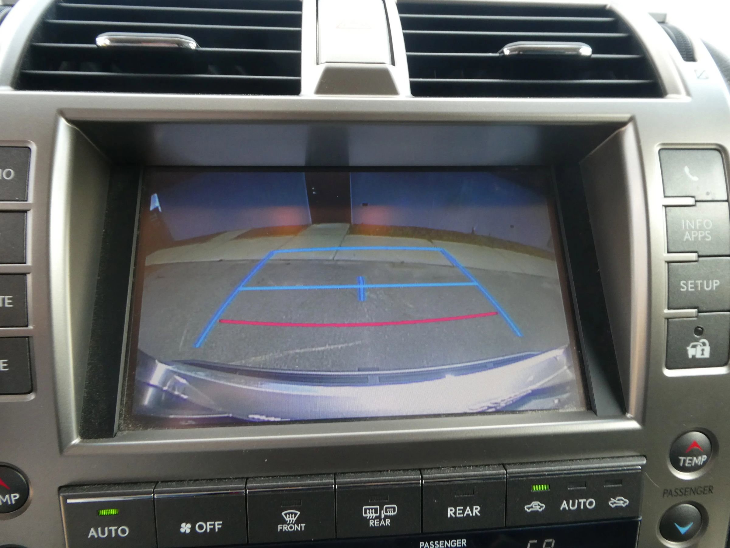 Used 2016 Lexus GX 460 w/ Premium Package image 24