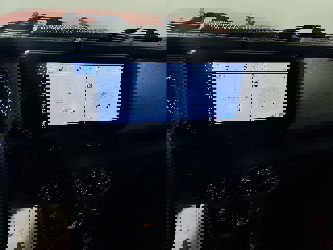 Used 2024 Jeep Wrangler Sahara image 26