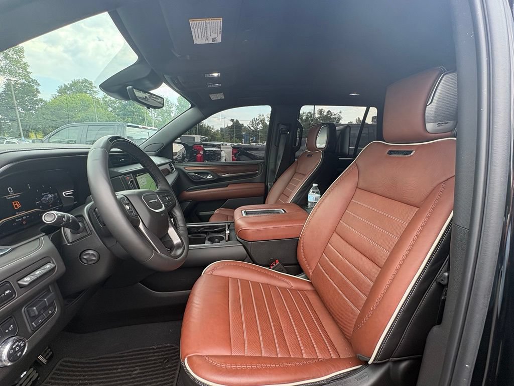 Used 2024 GMC Yukon Denali Ultimate AWD/4WD image 23