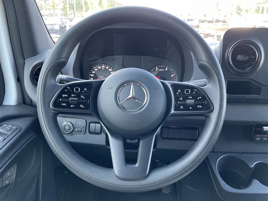 Used 2019 Mercedes-Benz Sprinter 2500 image 30