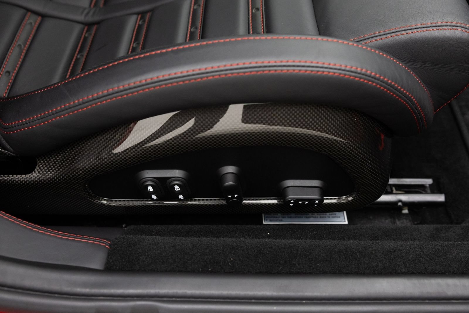 Used 2009 Ferrari 599 GTB Fiorano RWD image 26