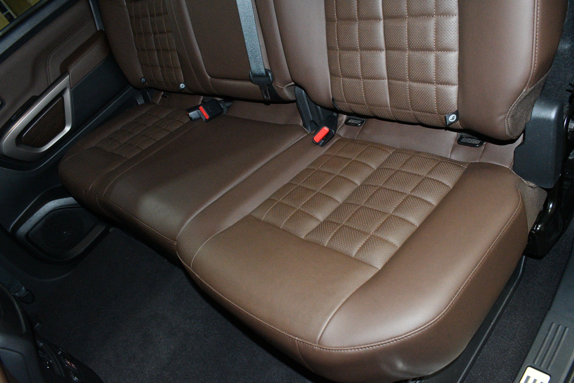 Used 2023 Nissan Titan Platinum Reserve w/ Moonroof Package AWD/4WD image 19