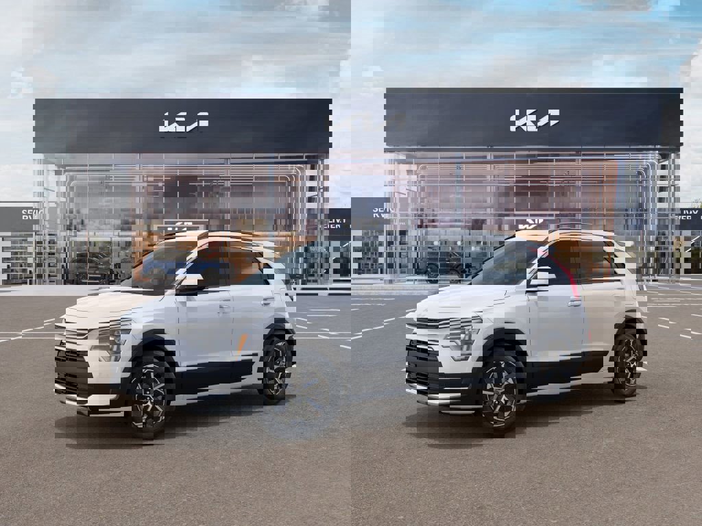 New 2025 Kia Niro LX image 3