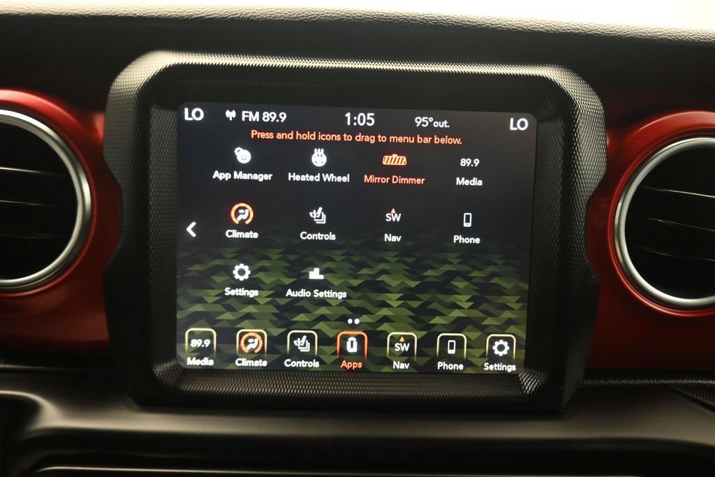 Used 2022 Jeep Gladiator Rubicon w/ LED Lighting Group AWD/4WD image 17