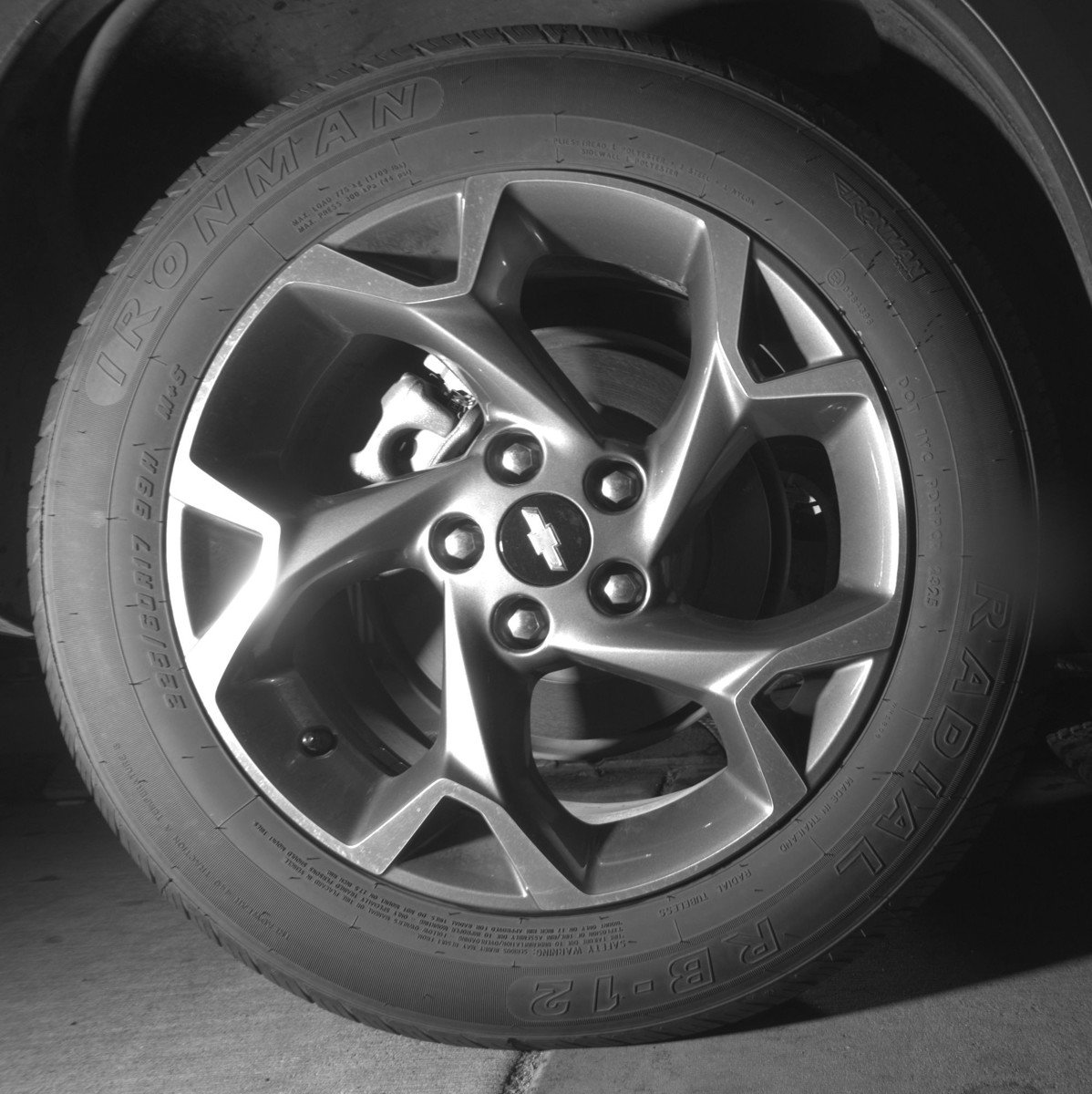 Used 2025 Chevrolet Trax LT FWD image 15