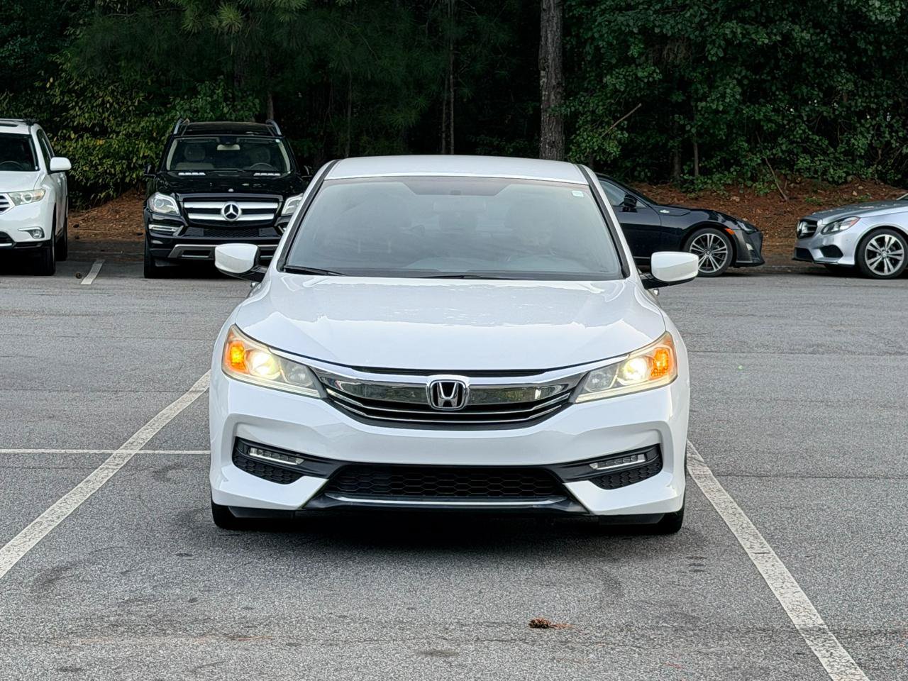 Used 2017 Honda Accord Sport image 4