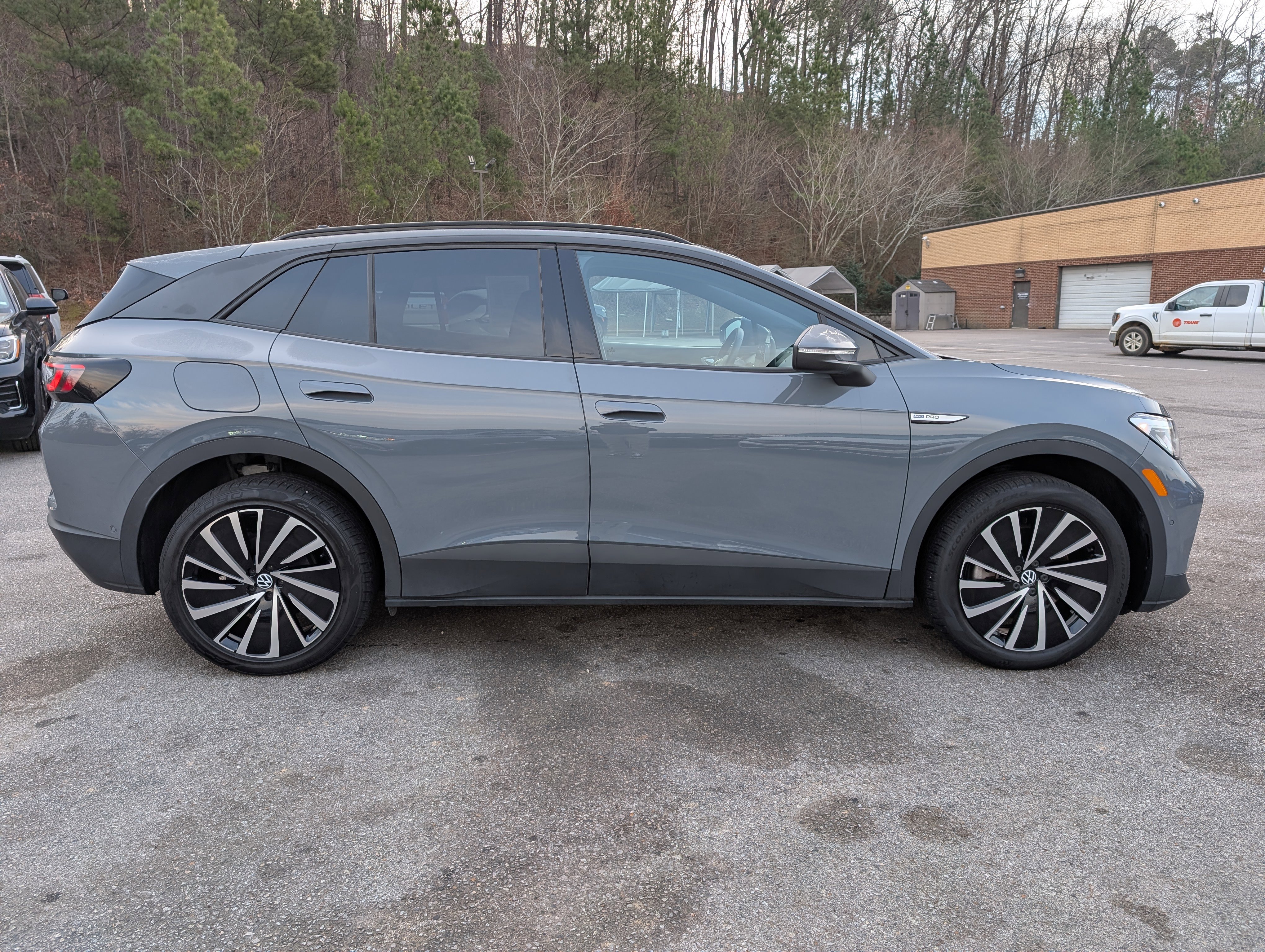 Used 2025 Volkswagen ID.4 Pro image 10