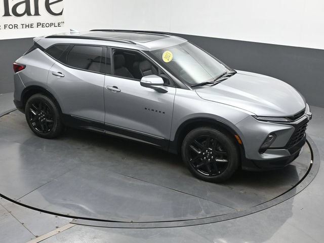 Used 2023 Chevrolet Blazer RS w/ Driver Confidence II Package AWD/4WD image 38
