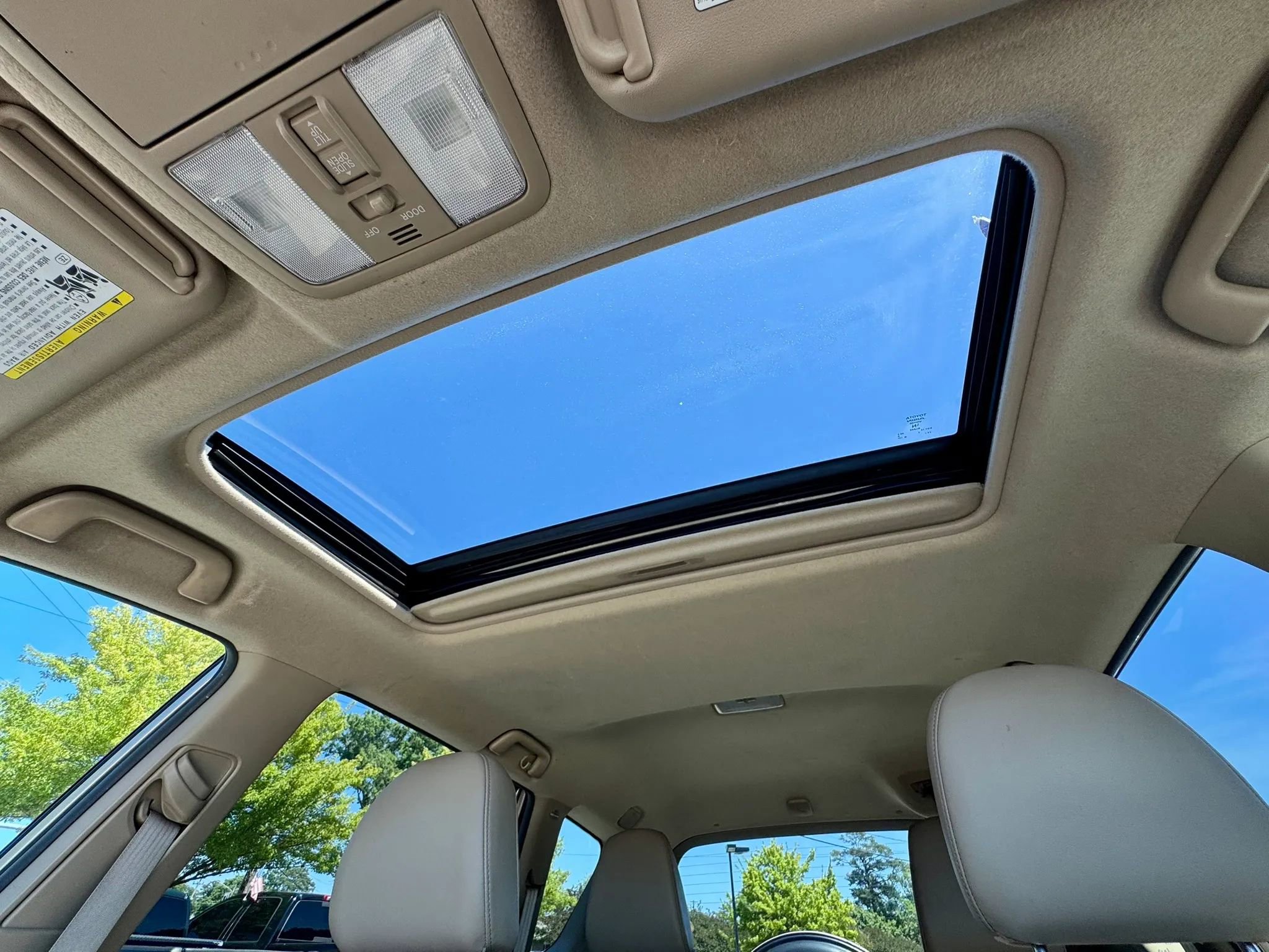 Used 2012 Toyota RAV4 Limited w/ Premium Plus Value Pkg FWD image 18