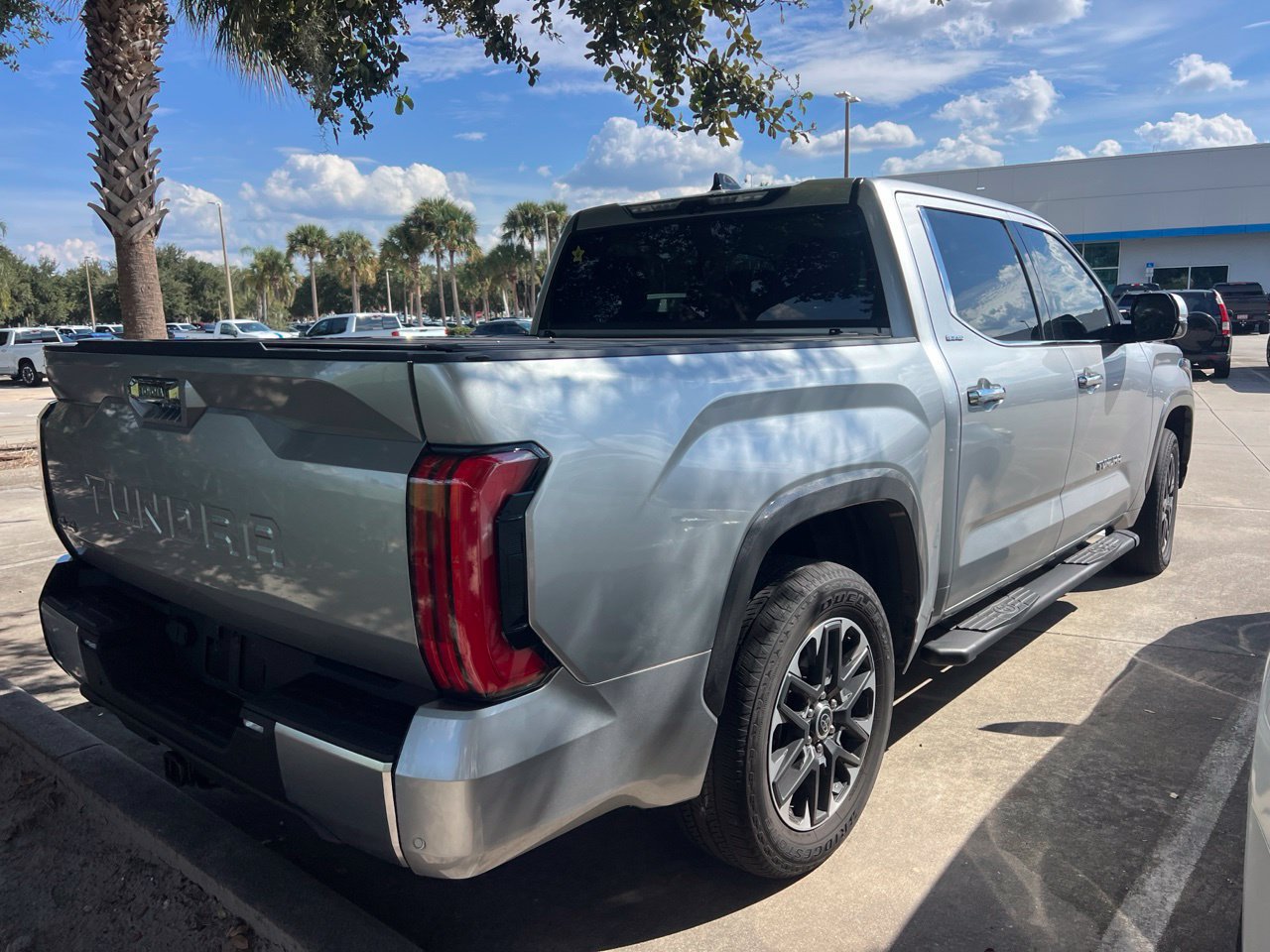 Used 2023 Toyota Tundra Limited AWD/4WD image 5