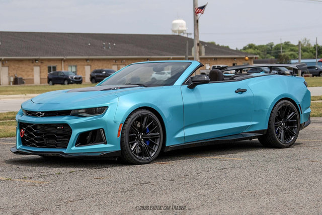 Used 2019 Chevrolet Camaro ZL1 RWD image 14