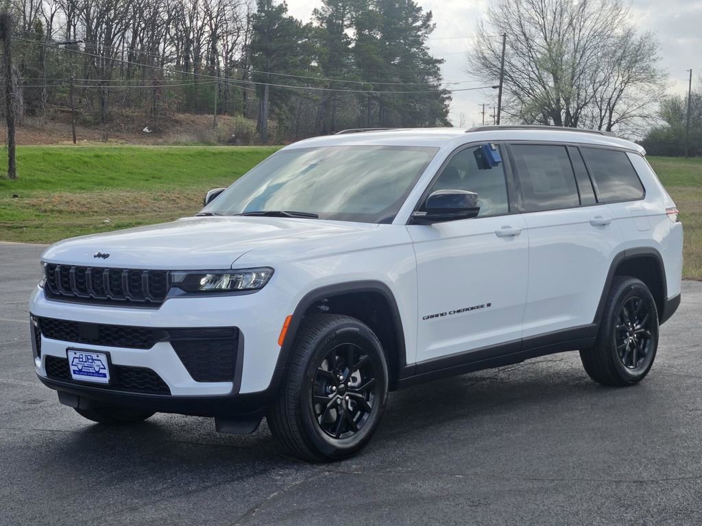 New 2026 Jeep Grand Cherokee L Laredo image 3
