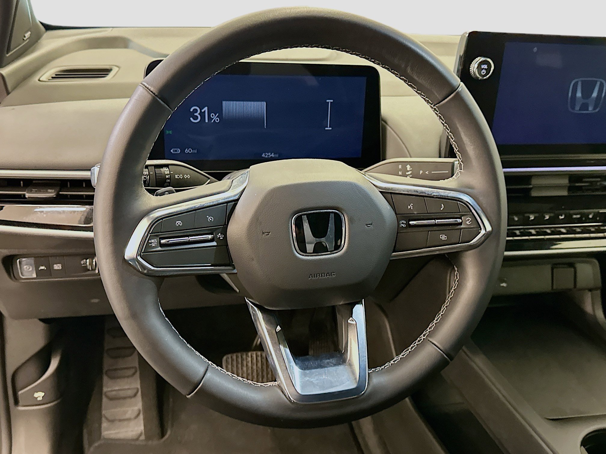 Used 2025 Honda Prologue Touring image 18