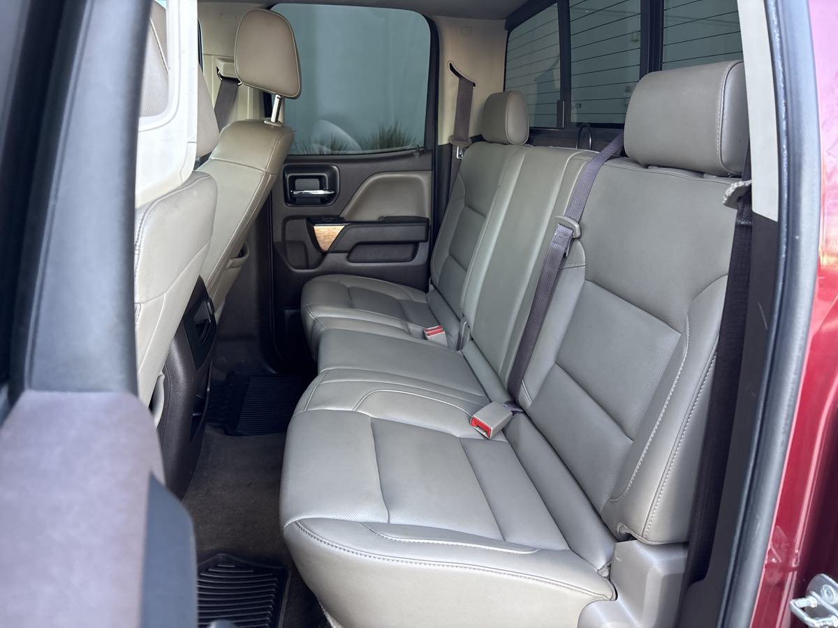 Used 2017 Chevrolet Silverado 1500 LTZ w/ LTZ Plus Package RWD image 12