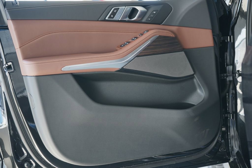 New 2026 BMW X5 sDrive40i w/ M Sport Package image 8