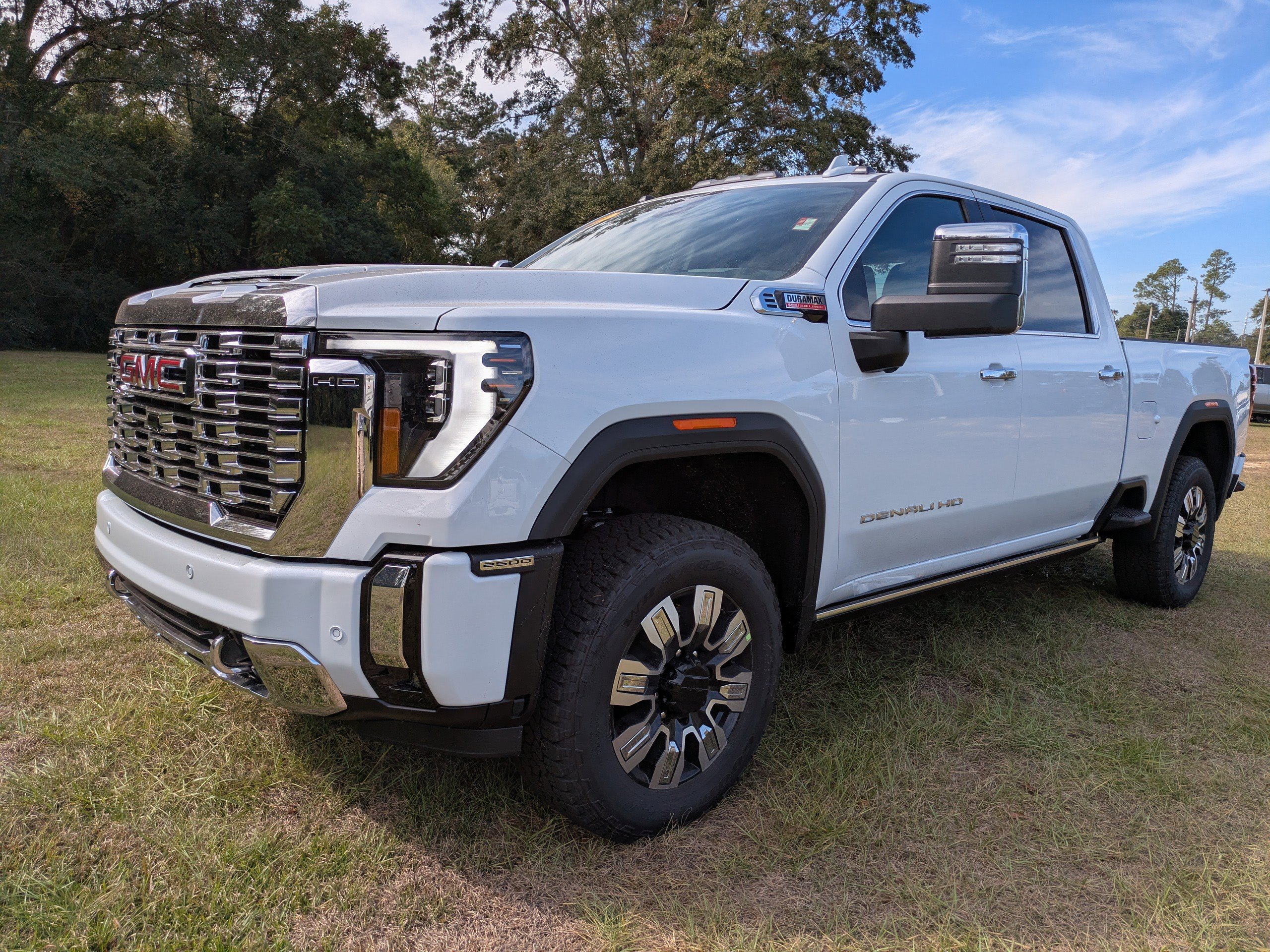 New 2026 GMC Sierra 2500 Denali w/ Denali Reserve Package image 8