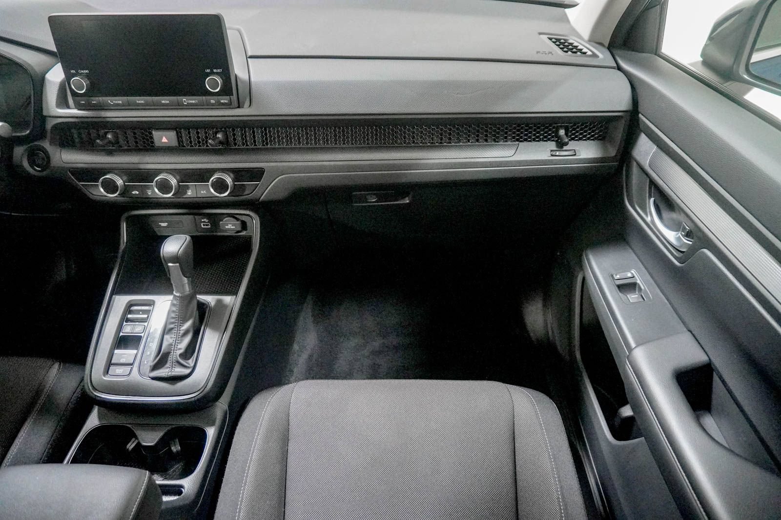 Used 2023 Honda CR-V LX image 28