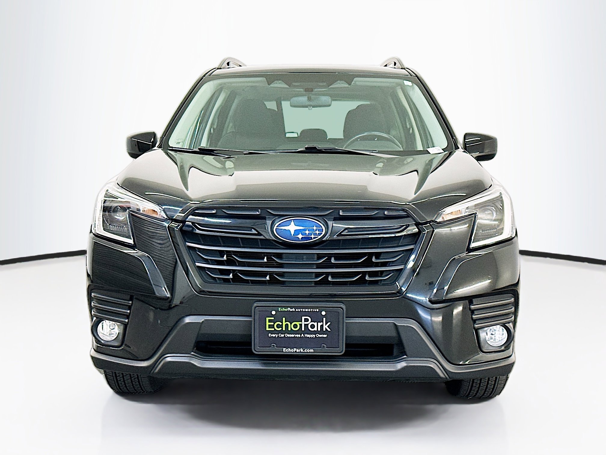 Used 2023 Subaru Forester Premium AWD/4WD image 2