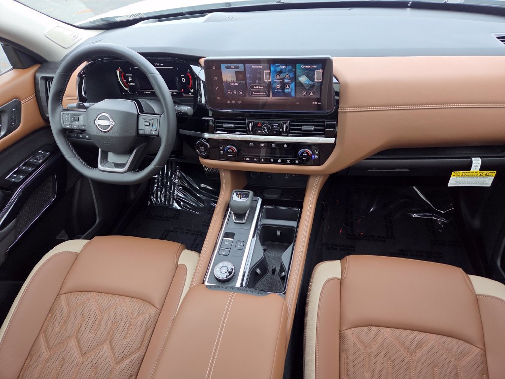 New 2026 Nissan Pathfinder Platinum AWD/4WD image 32