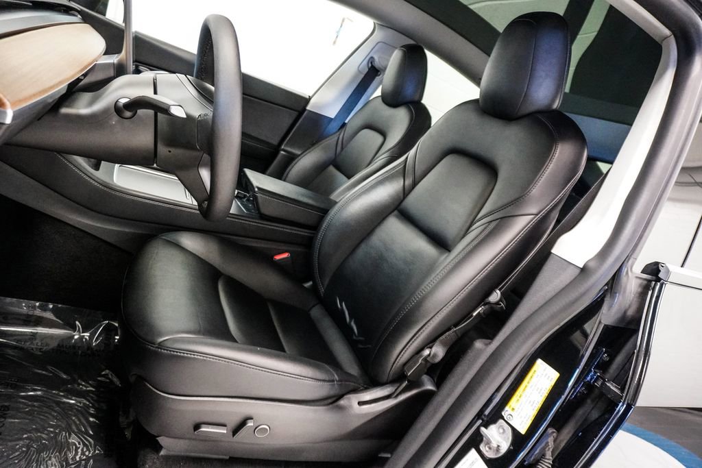 Used 2022 Tesla Model Y Long Range AWD/4WD image 6