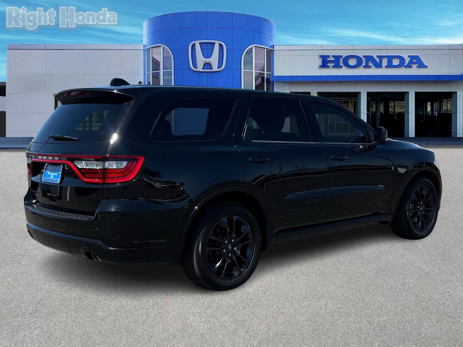 Used 2022 Dodge Durango R/T w/ Blacktop Package image 8