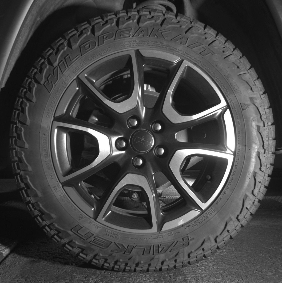 Used 2025 Jeep Compass Trailhawk image 14