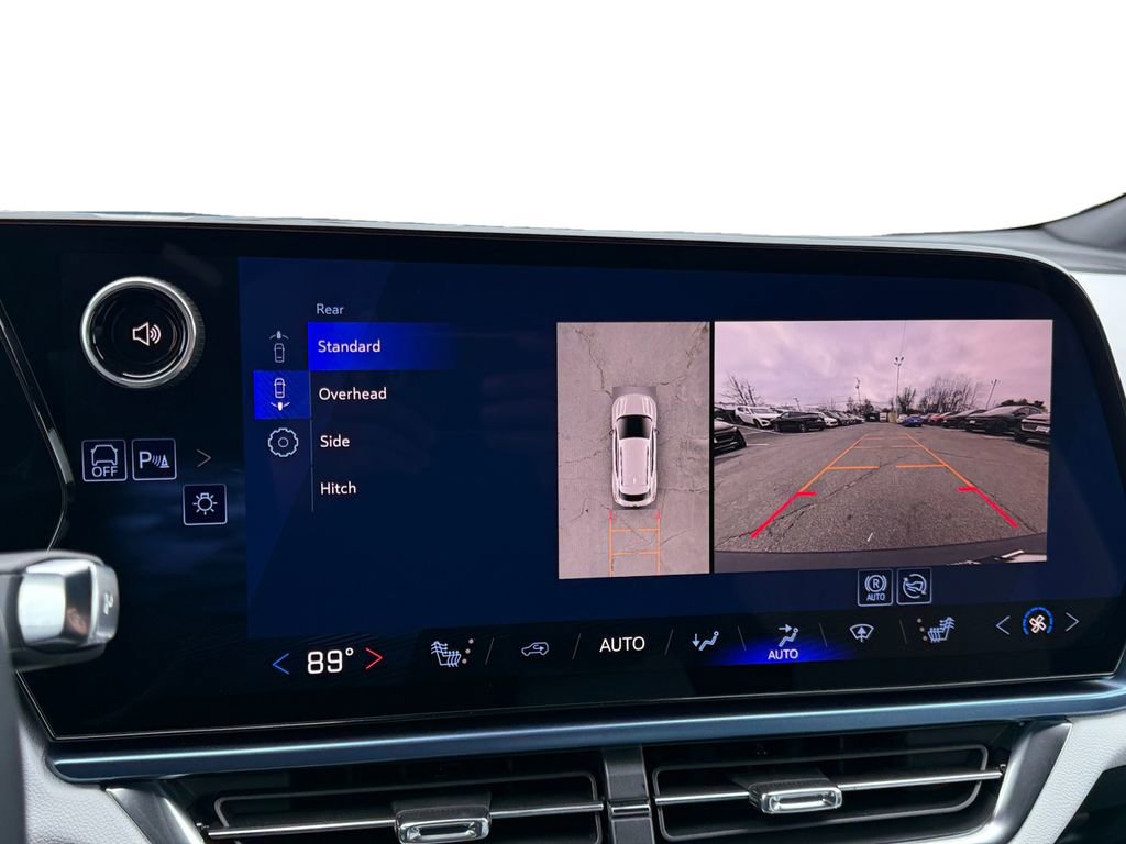 New 2026 Chevrolet Equinox EV LT image 15