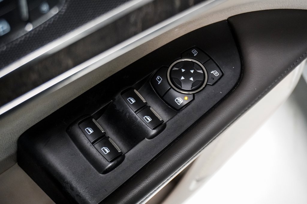 Used 2019 Lincoln Nautilus Select image 24