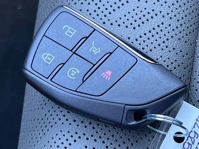 New 2026 Chevrolet Equinox LT w/ Convenience Package II FWD image 25