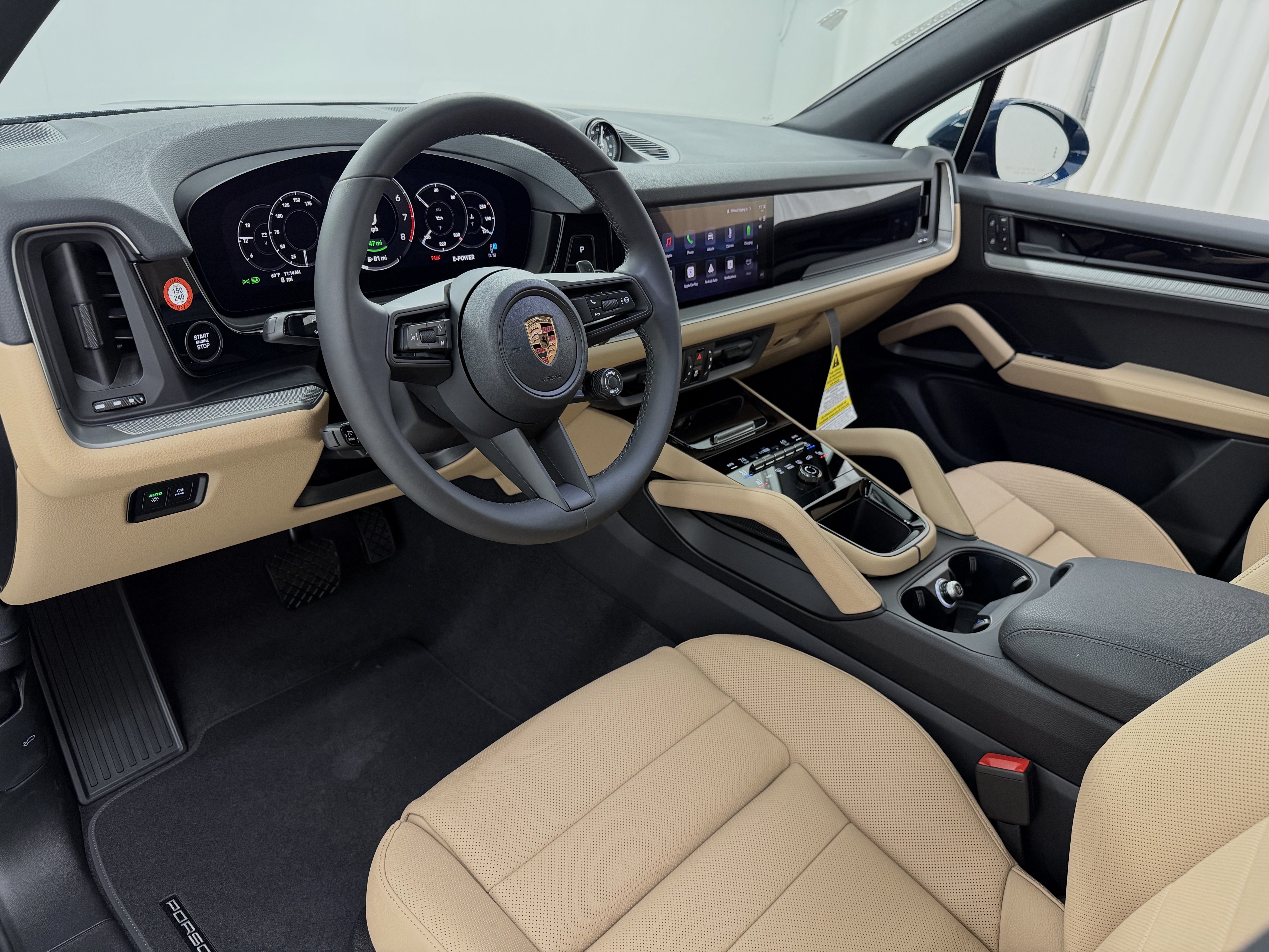 New 2026 Porsche Cayenne E-Hybrid AWD/4WD image 4