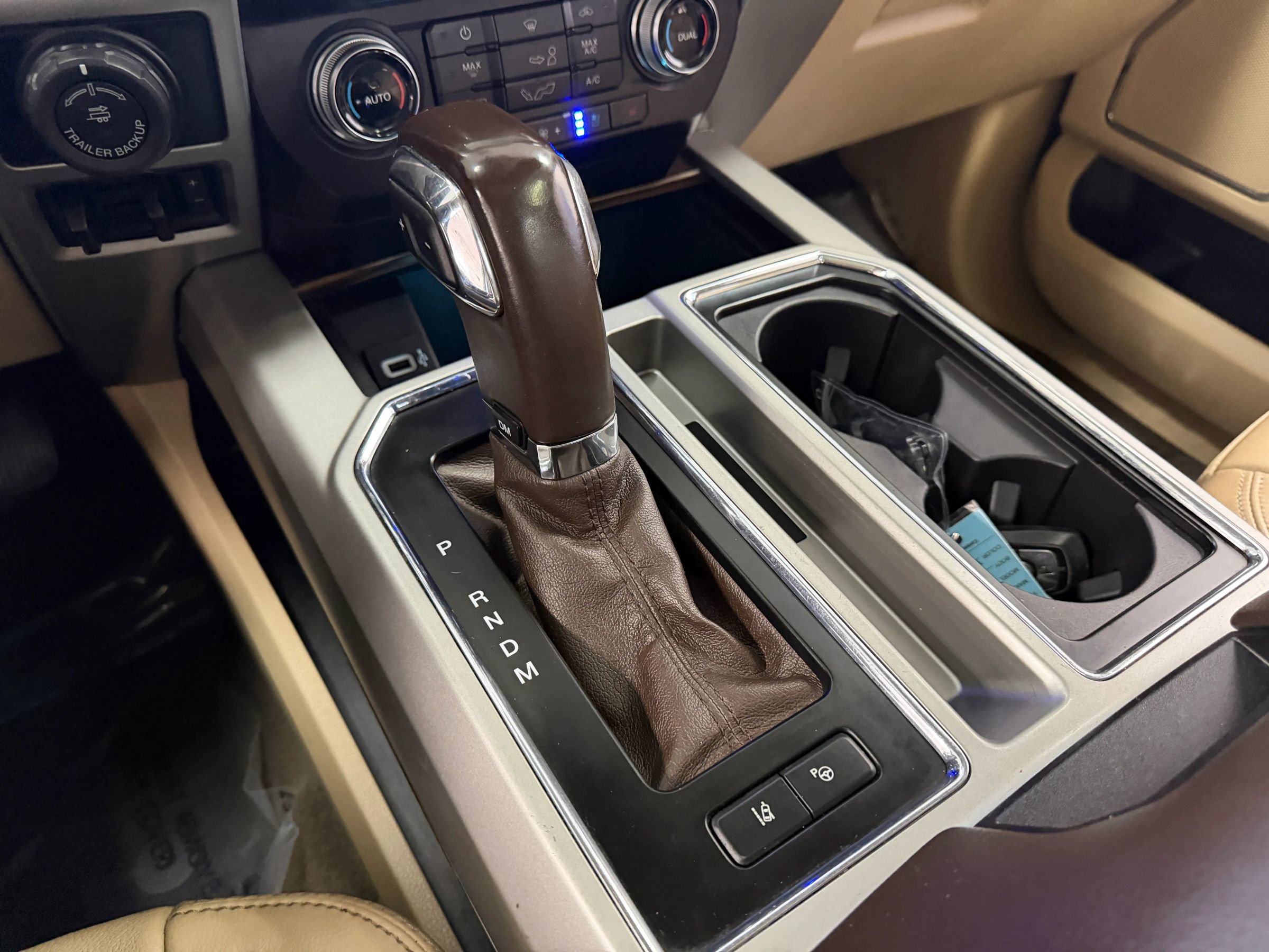 Used 2019 Ford F150 Lariat w/ Equipment Group 502A Luxury AWD/4WD image 39