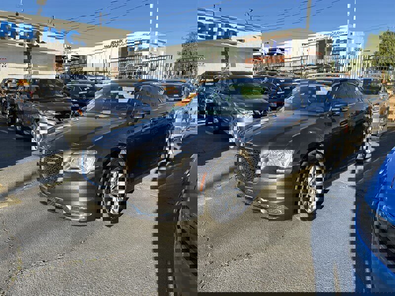 Used 2020 Chrysler 300 Touring image 32