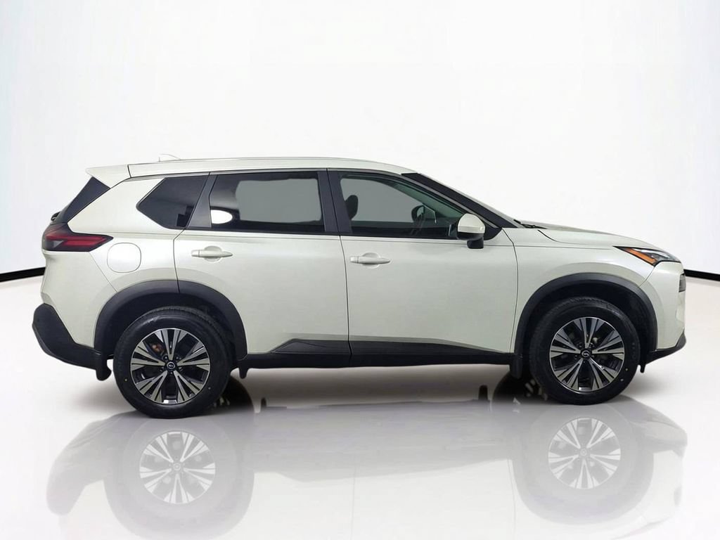Used 2023 Nissan Rogue SV FWD image 4