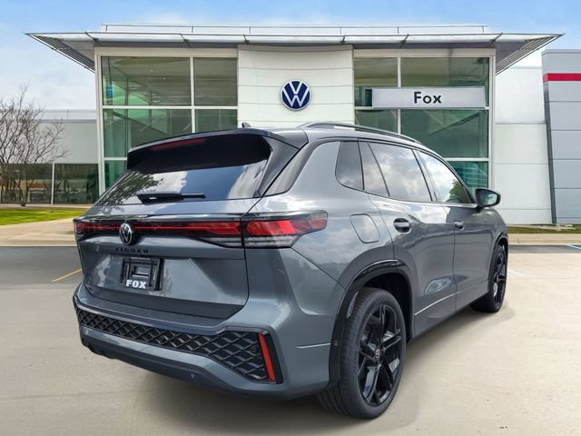 New 2026 Volkswagen Tiguan SE R-Line FWD image 4