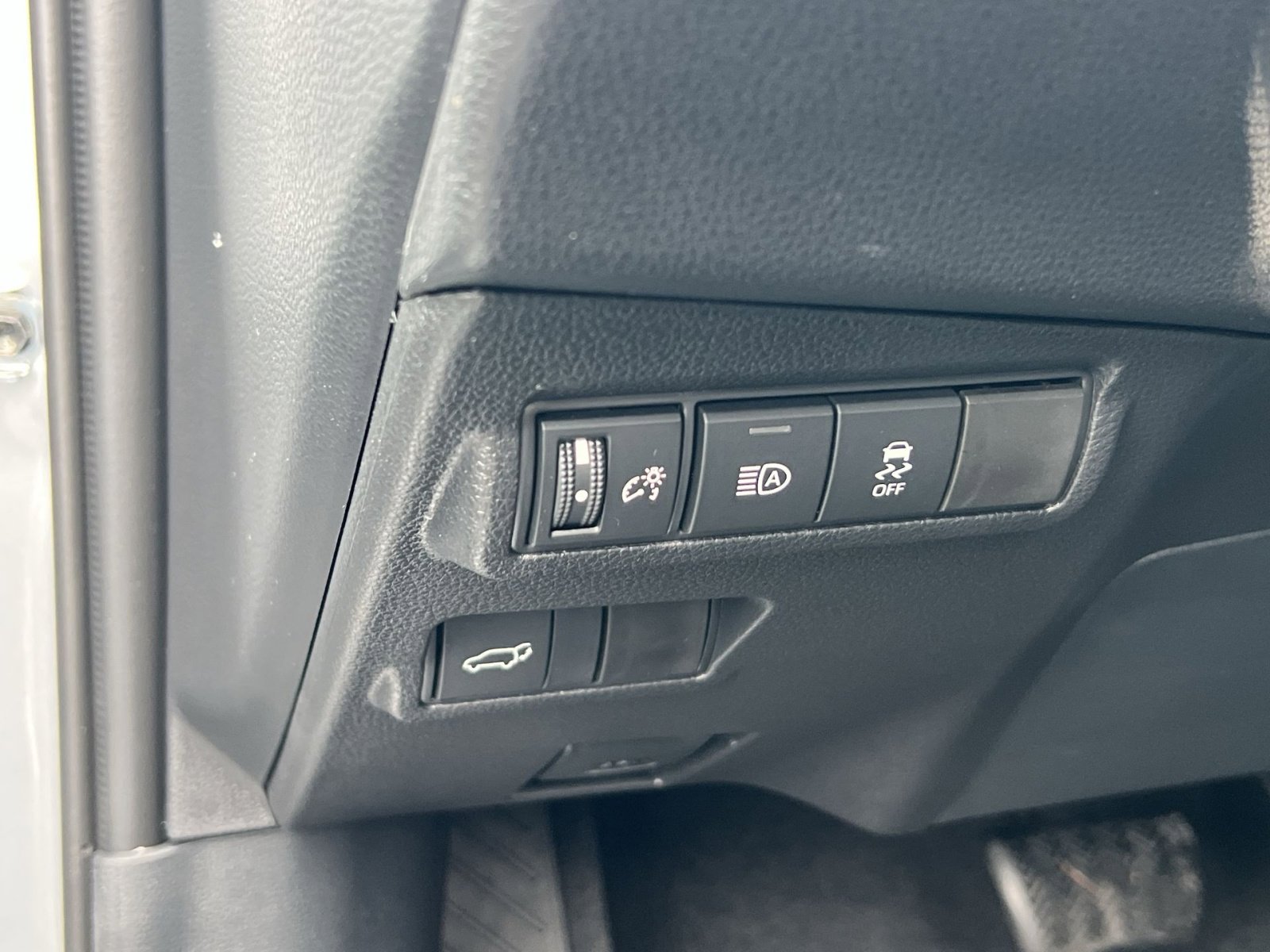 New 2026 Toyota Corolla Cross XLE image 23