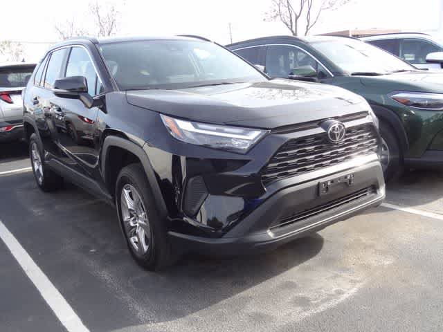 Certified 2025 Toyota RAV4 XLE AWD/4WD image 3