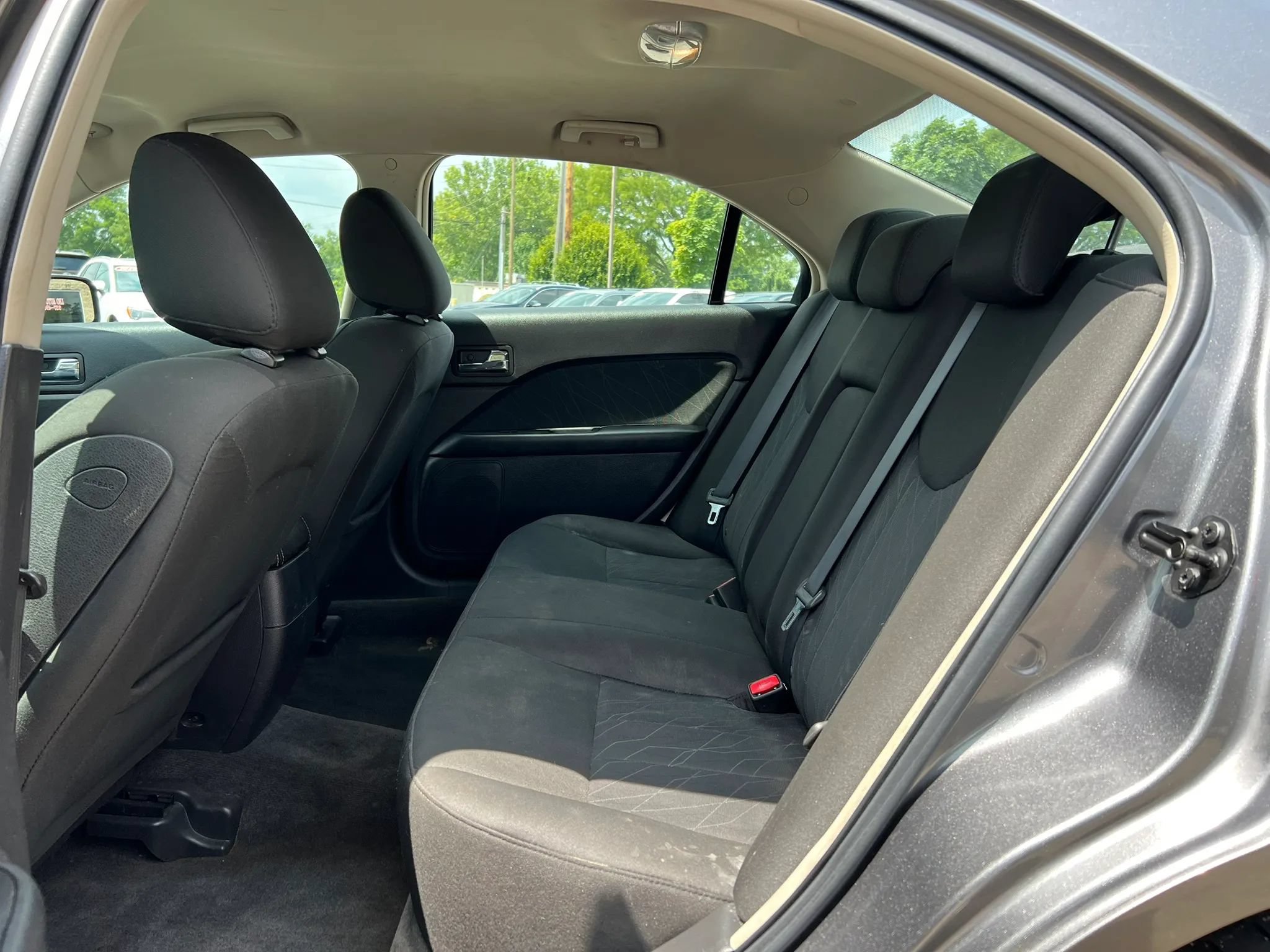 Used 2010 Mercury Milan FWD image 23