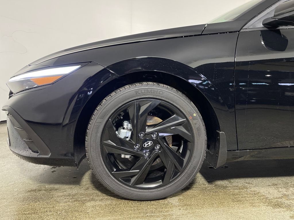 New 2026 Hyundai Elantra Sport image 11