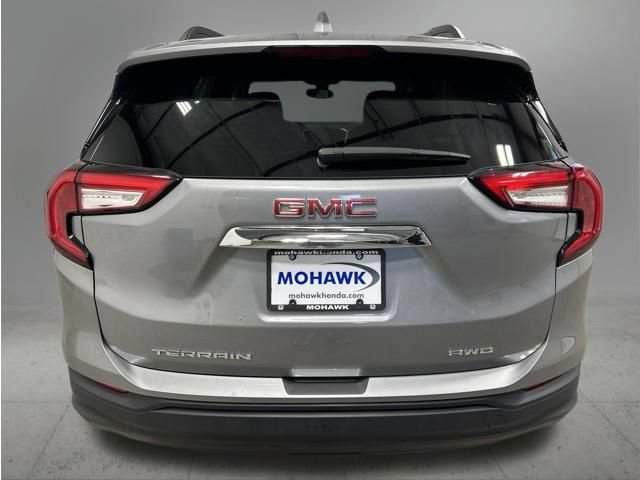 Used 2024 GMC Terrain SLE AWD/4WD image 4