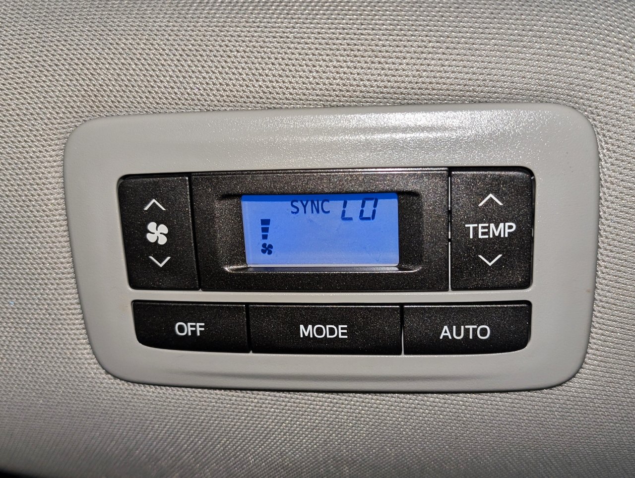 Used 2020 Toyota Sienna LE AWD/4WD image 34