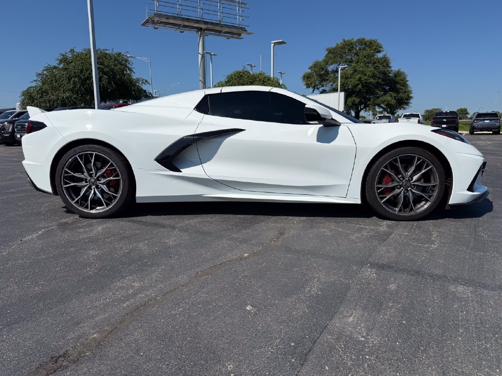 Used 2023 Chevrolet Corvette Stingray Preferred Conv w/ Z51 Performance Package RWD image 4