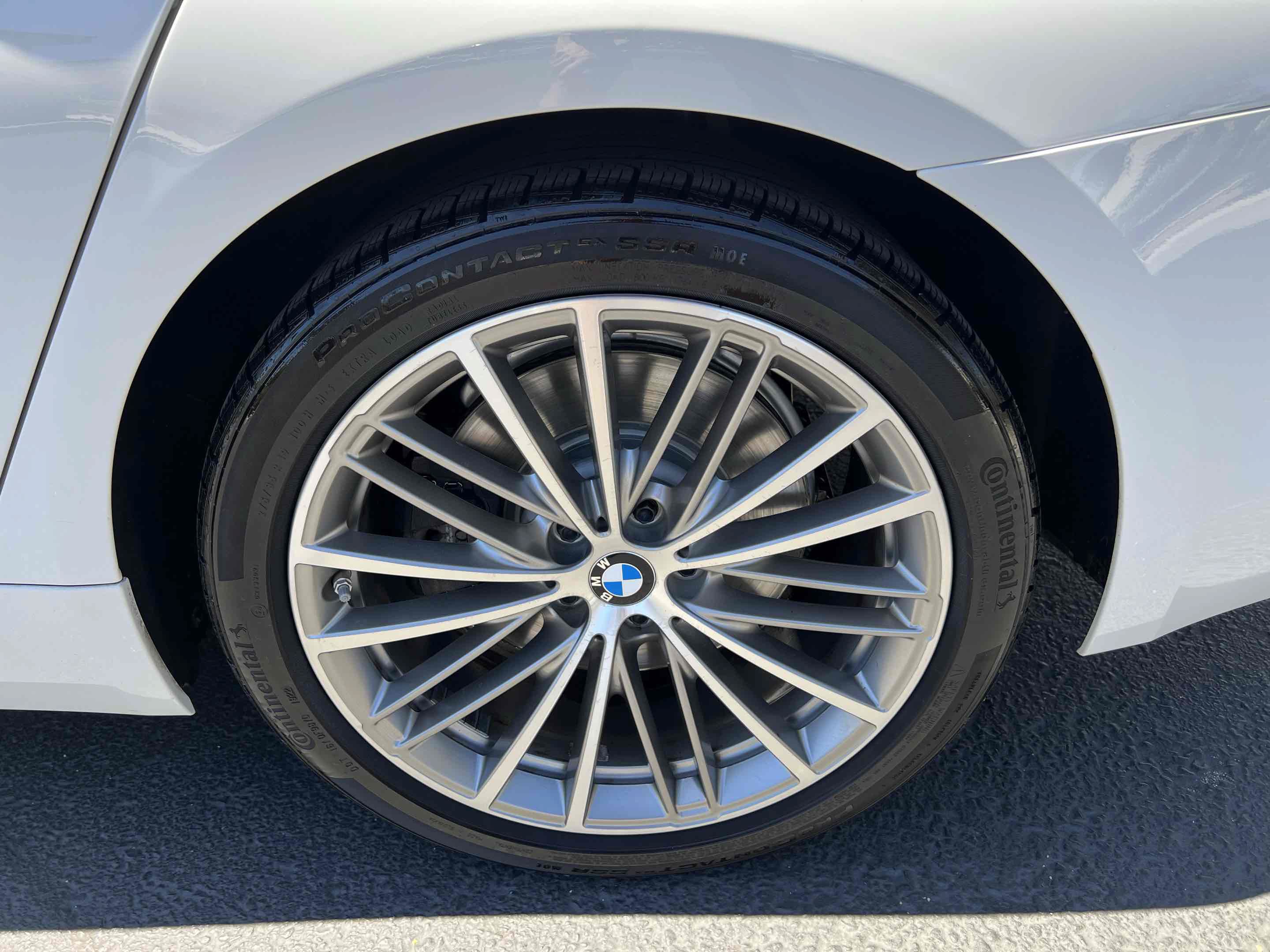 Used 2017 BMW 540i RWD image 72