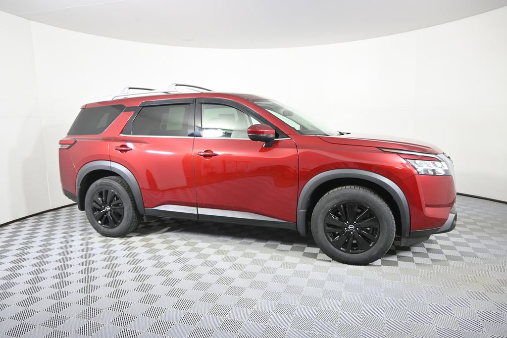 Used 2023 Nissan Pathfinder SL image 8