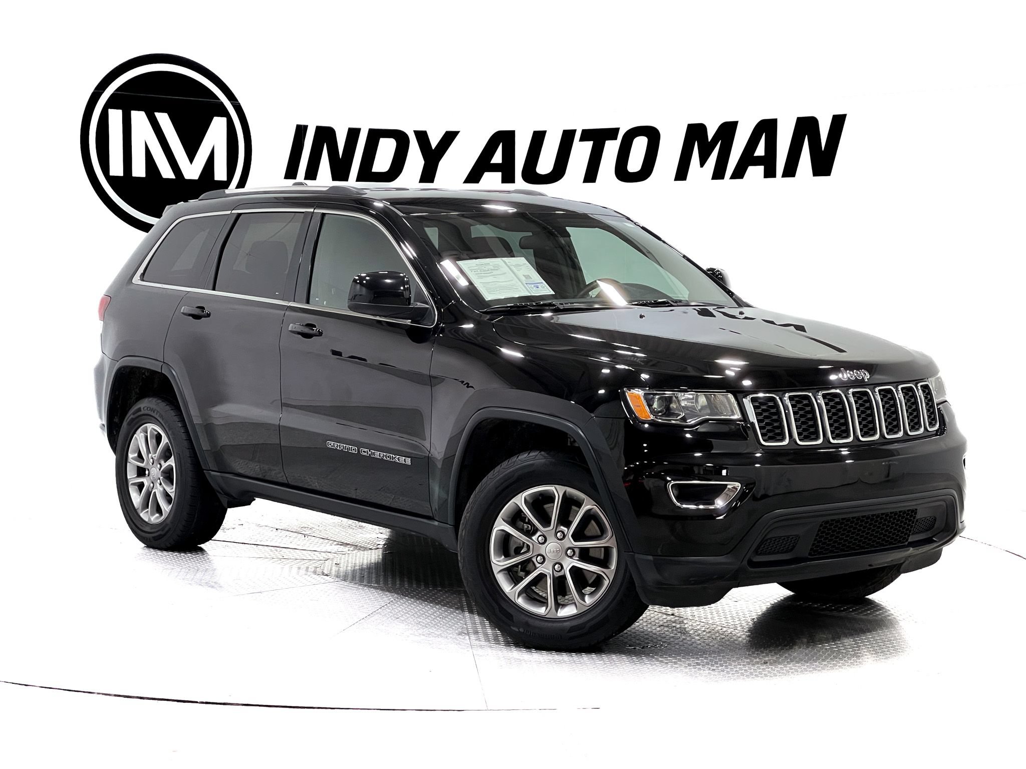 Used 2021 Jeep Grand Cherokee Laredo X AWD/4WD image 2