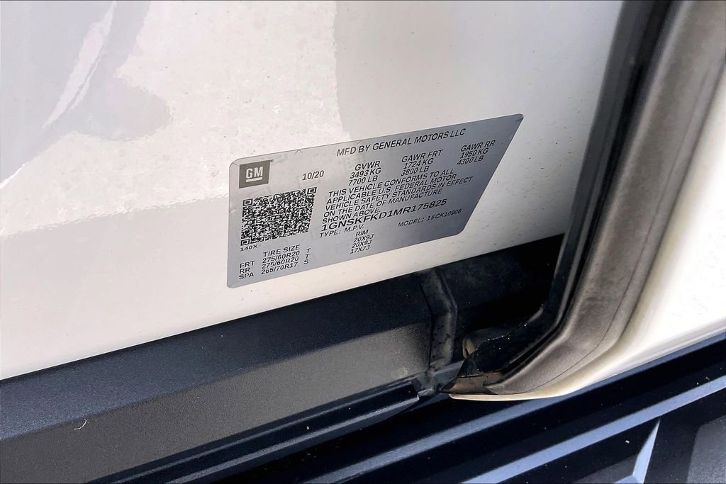 Used 2021 Chevrolet Suburban Premier w/ Premium Package AWD/4WD image 16