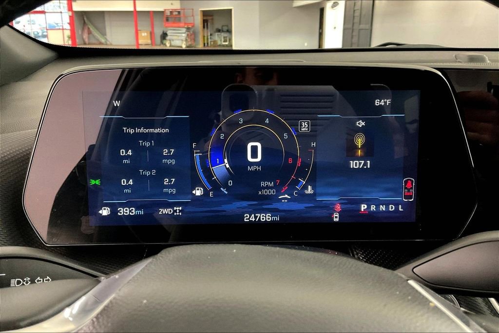 Used 2025 Chevrolet Equinox LT AWD/4WD image 13