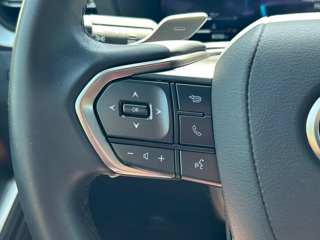 Used 2025 Lexus GX 550 w/ Accessory Package (2T) AWD/4WD image 41
