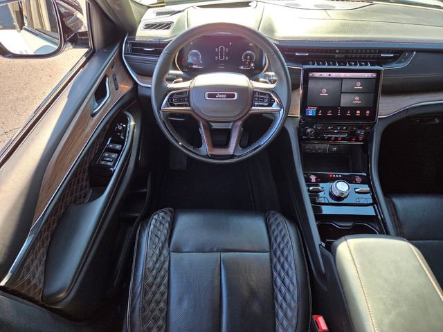 Used 2022 Jeep Grand Cherokee Summit w/ Adv Protech Group IV AWD/4WD image 12