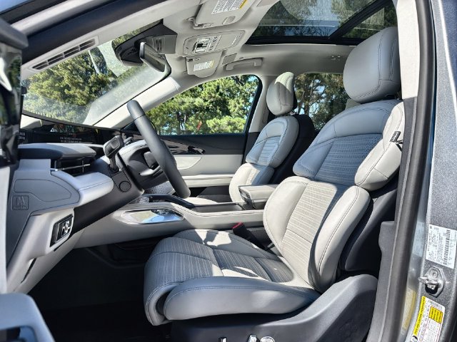New 2026 Lincoln Nautilus Reserve AWD/4WD image 11
