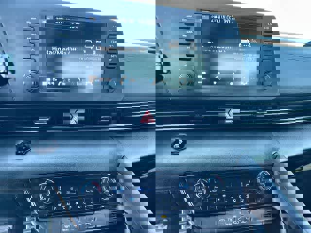 Used 2025 Hyundai Elantra Sport image 18